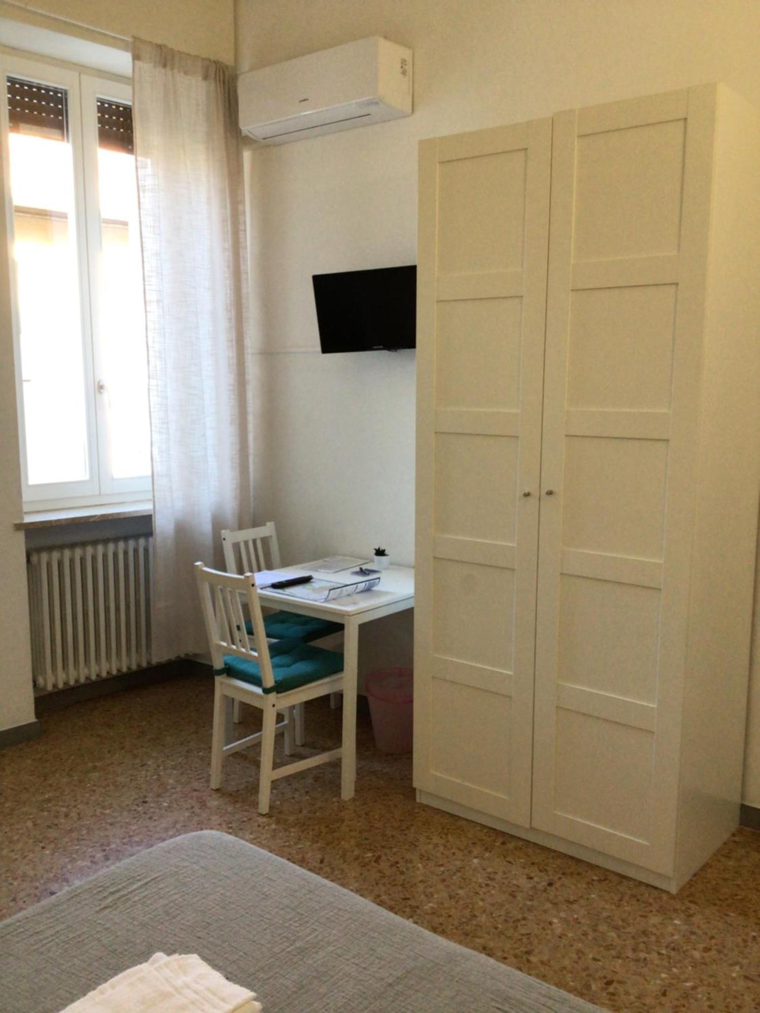 A Due Passi Da Giulietta-Casa Montecchi Верона Екстериор снимка